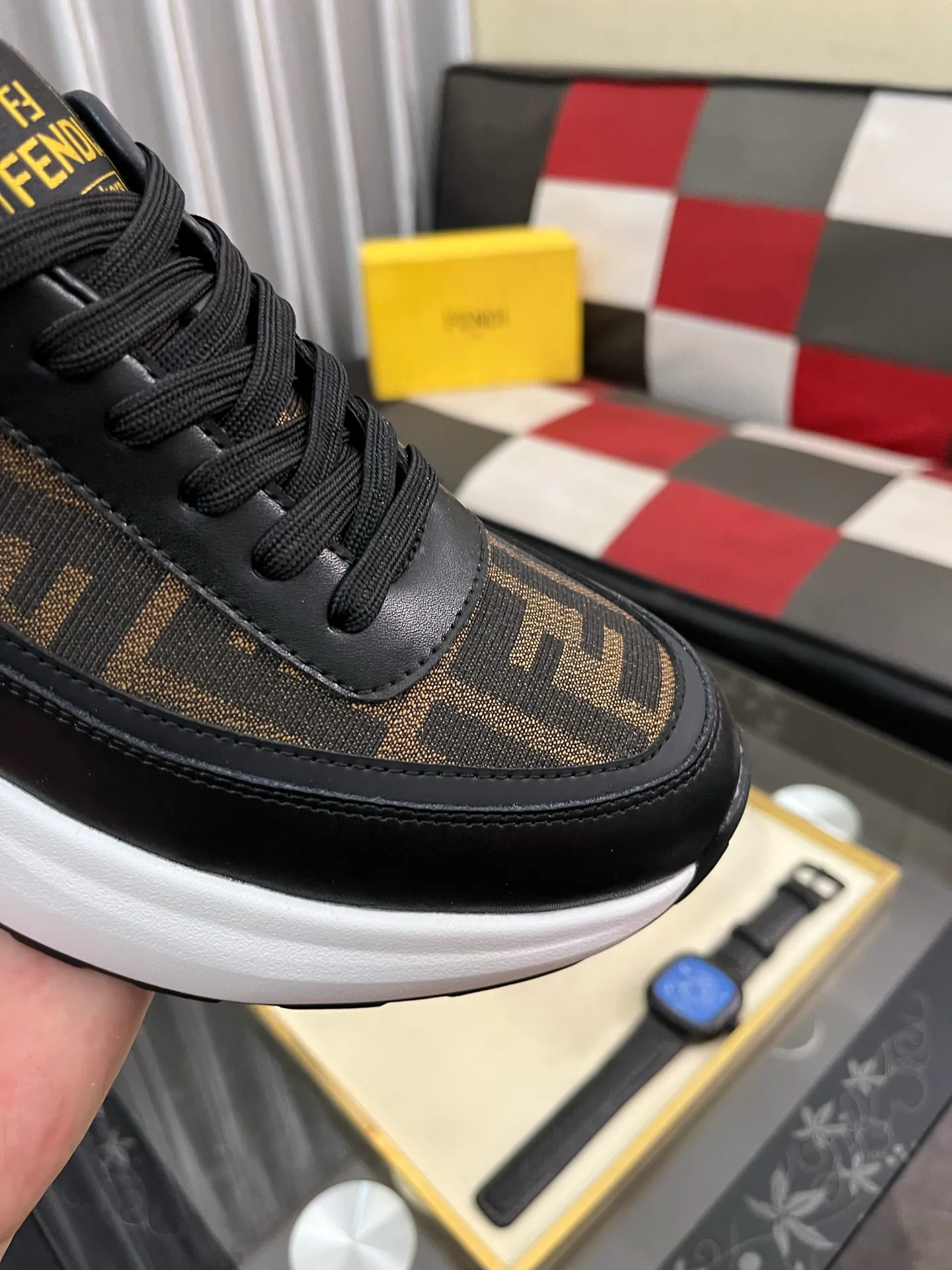 Men's shoes💰458⌚️⌚️[FENDI-FENDI] Classic men's casual shoes🔥New product nowadays, made of cowhide + breathable fabric, comfortable pigskin lining. The perfect last shape and generous and fashionable design have attracted the favor of many consumers. 🔥Number of sizes: 38-444️⃣Colors available